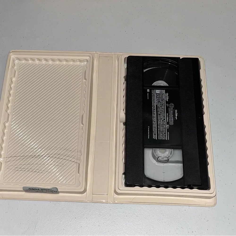 Disney’s Masterpiece Pinocchio 239 VHS Movie